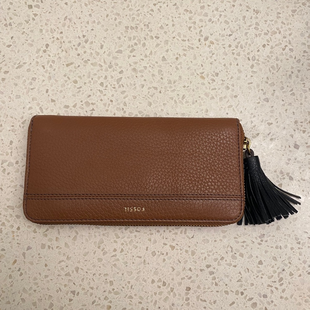 Fossil Tara Clutch Leather Zip Around Wallet with Tassel